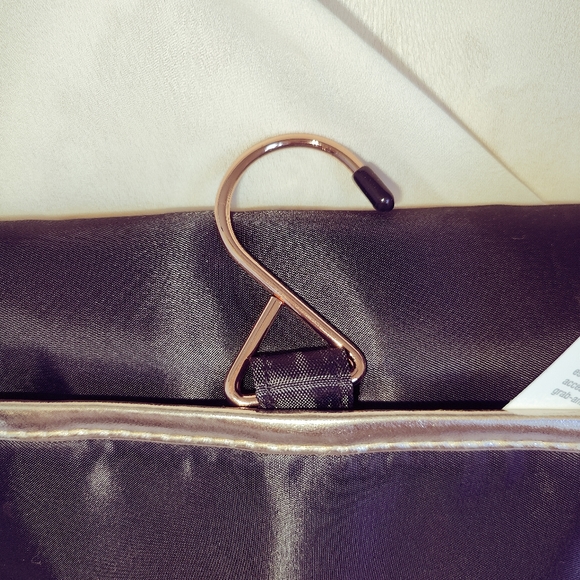 BEAUTY 360 Hanging Travel Accessories Organizer - Picture 4 of 15